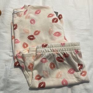 Grayson Threads sleep set